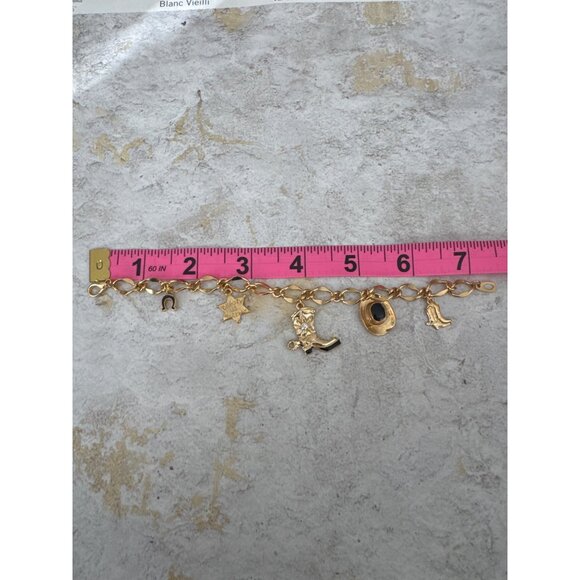 Vintage Western Theme Charm Bracelet Gold Tone Cowgirl Hat Boot Badge Horseshoe - Picture 5 of 5